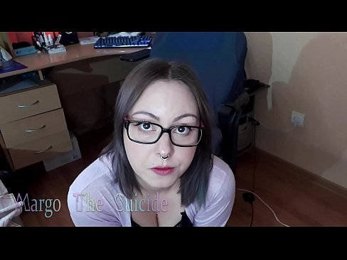 ❤️ Sexet pige med briller sutter Dildo dybt på kamera ❤ Porno at da.xxxifuck.ru ️❤